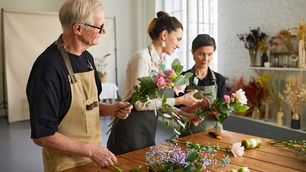 Autumn Workshops: Creating a Door Swag