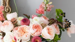 Rosa 'Juliet': Three Floral Looks Built Around One Garden Rose