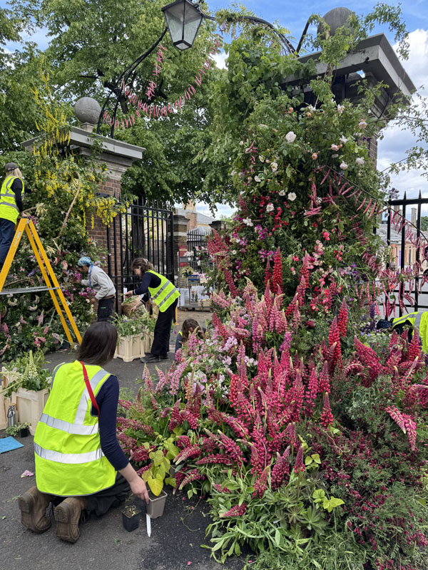 Range Rover Rhs Chelsea Flower Show RHS Chelsea Flower Show 2026 - Photo Gallery