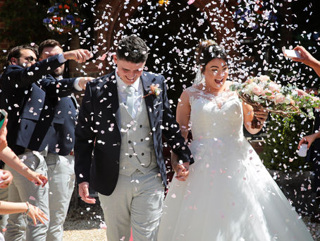 The Ultimate Guide to Planning Confetti for Your Wedding Day:
