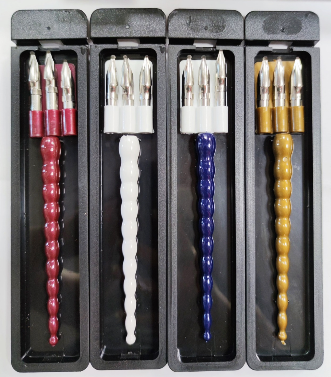 Комплект перодръжка с 3 пера