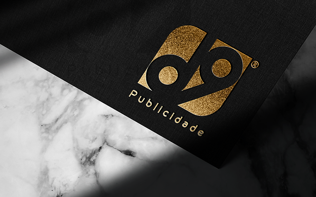 D9 Publicidade Ilustração de cifrão, moeda de dólar de estados unidos cifrão cifrão ouro, cifrão, dinheiro, dourado, financeiro, moldura dourada, moeda de ouro, texto png. d9 publicidade