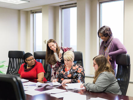 Contract Workers vs. Employees: Determining Your Role in the Workplace