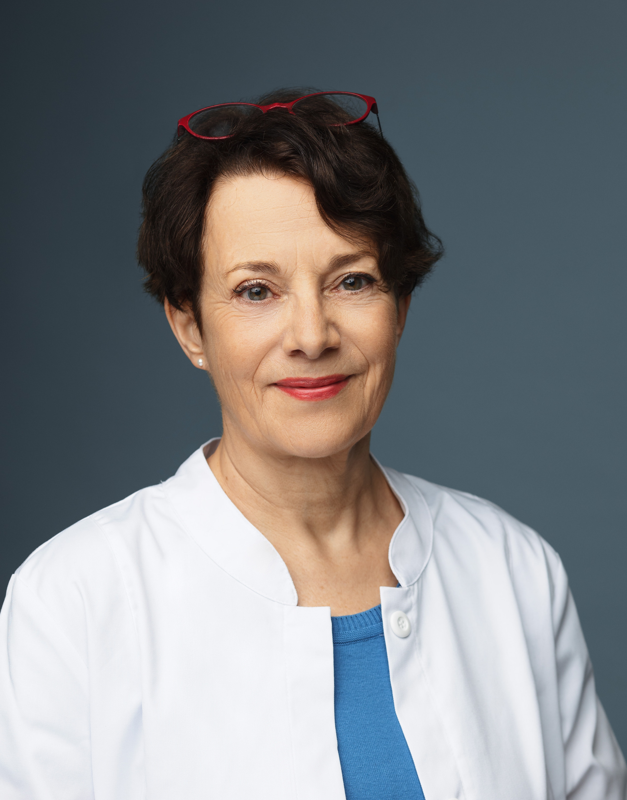 Dr. Marie-Sophie Hiller