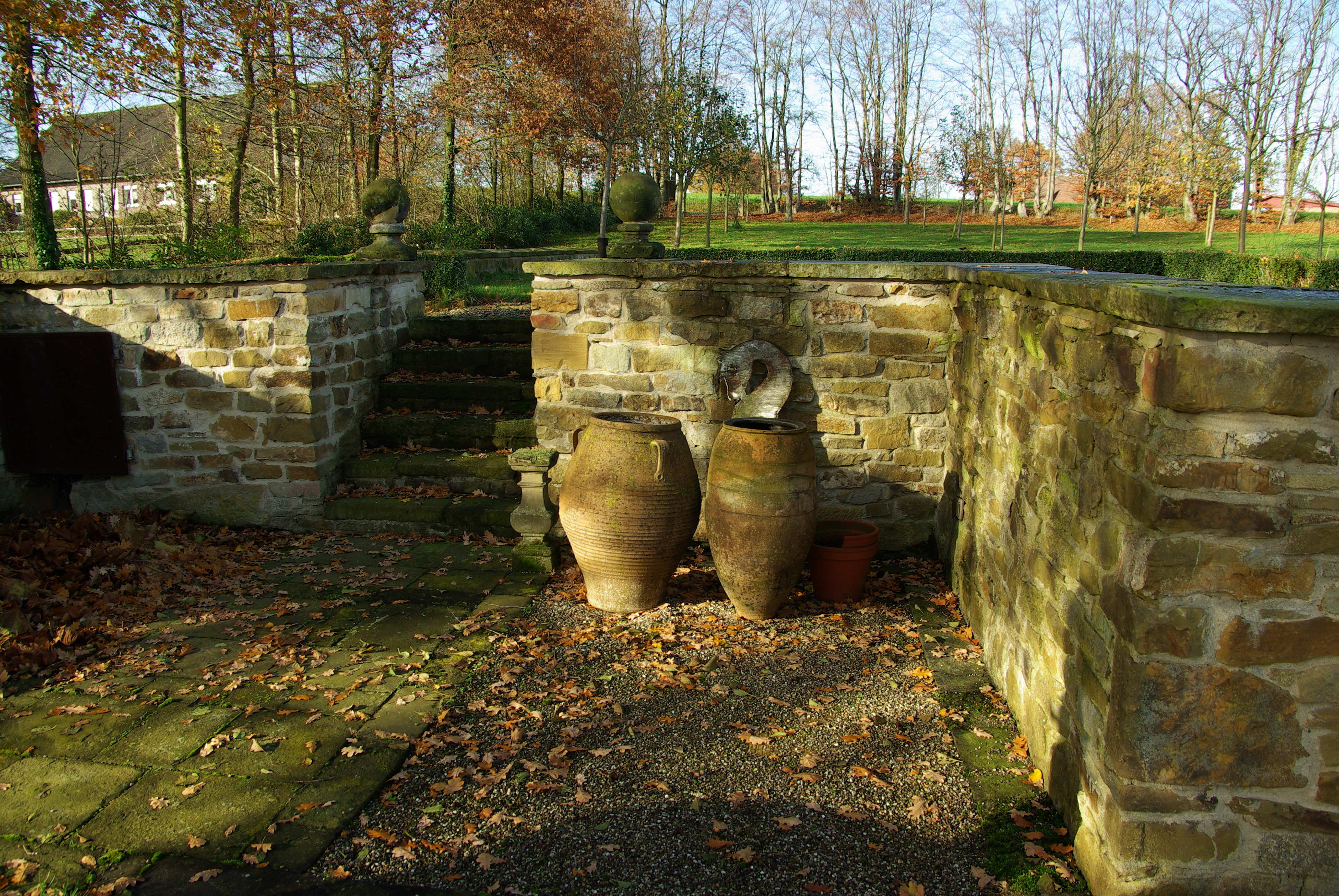 sandstein-historisches-Baumaterial-s