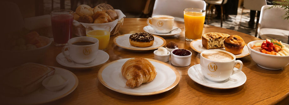 Café da manhna - padaria Michelli.jpg