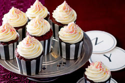 red-velvet-cupcakes-88779-1