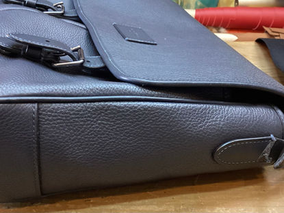 コーチのバッグ修理　ちぎれた部分修理致しました。