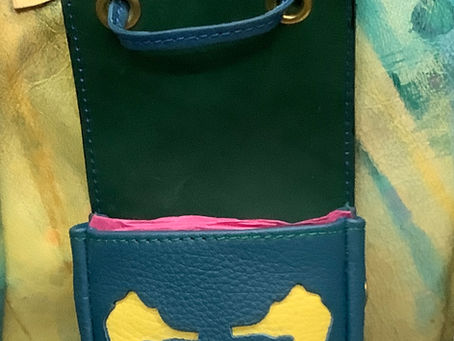 壁ポケットをオーダー頂きました。お勝手の隙間に、いろいろな小道具入れに！