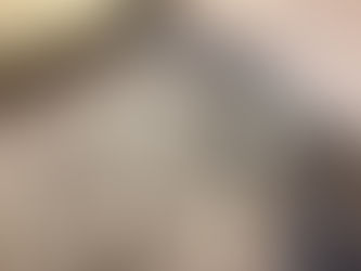 ムートンの破れを修理。皮を当てて補修致しました。ファスナーも取り換え。