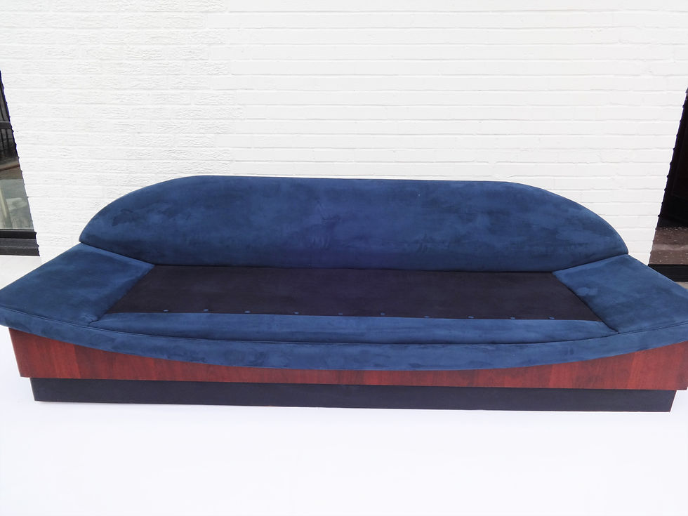 Thumbnail: Adrian Pearsall Gondola Sofa