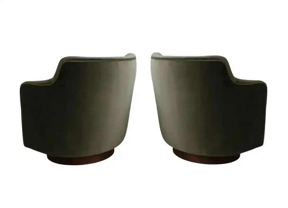 Thumbnail: Set of Two Milo Baughman Swivel Base Lounge Chairs