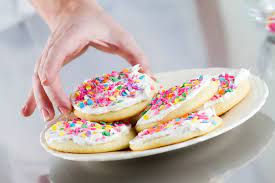 Why do we crave sweets after a meal? Three most common reasons