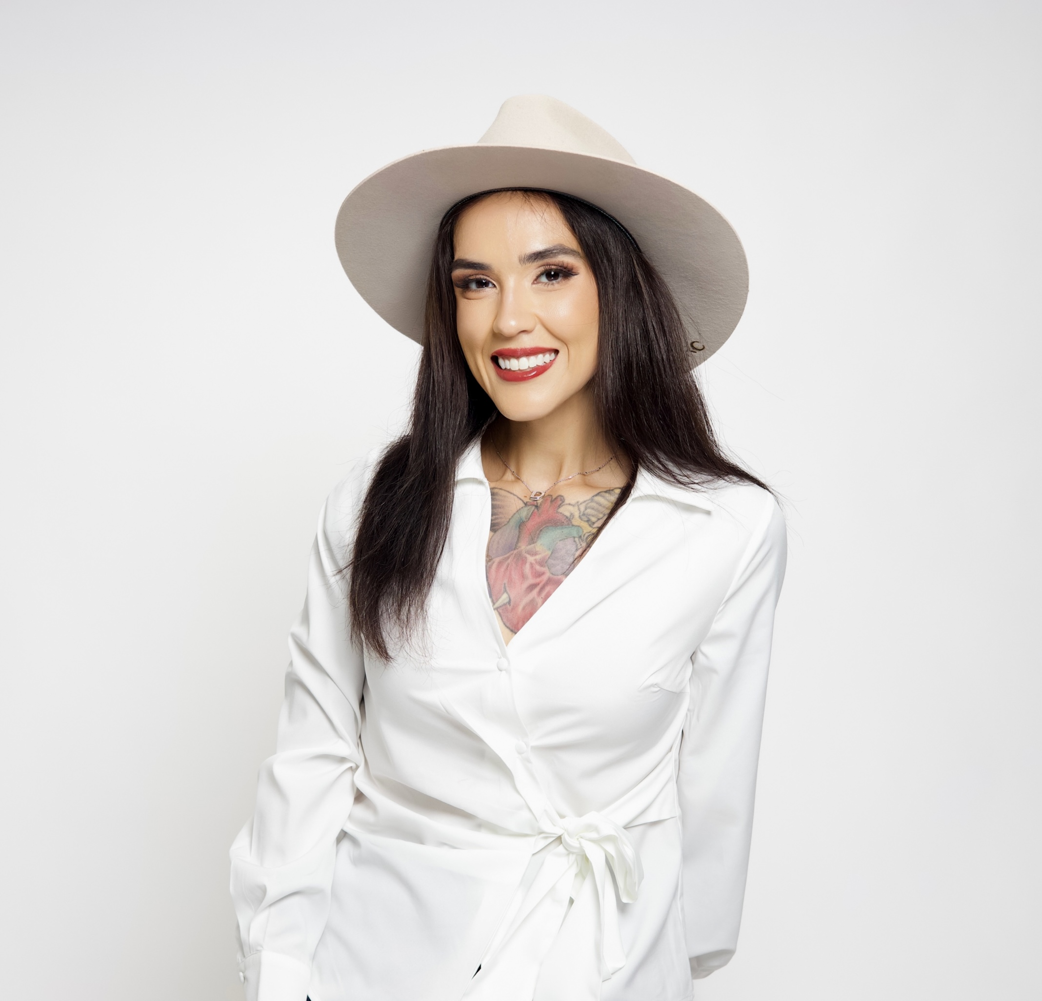 Writer: Dani Raschel Chou
