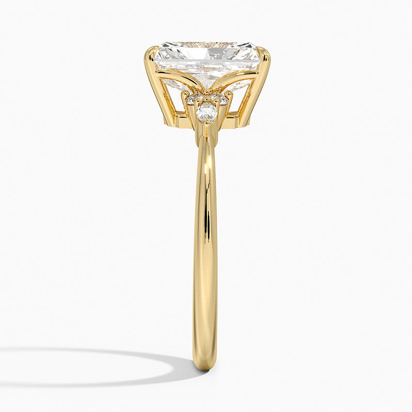 Miniatura: Lucy - 14k Triple Accent Ring with Radiant Center