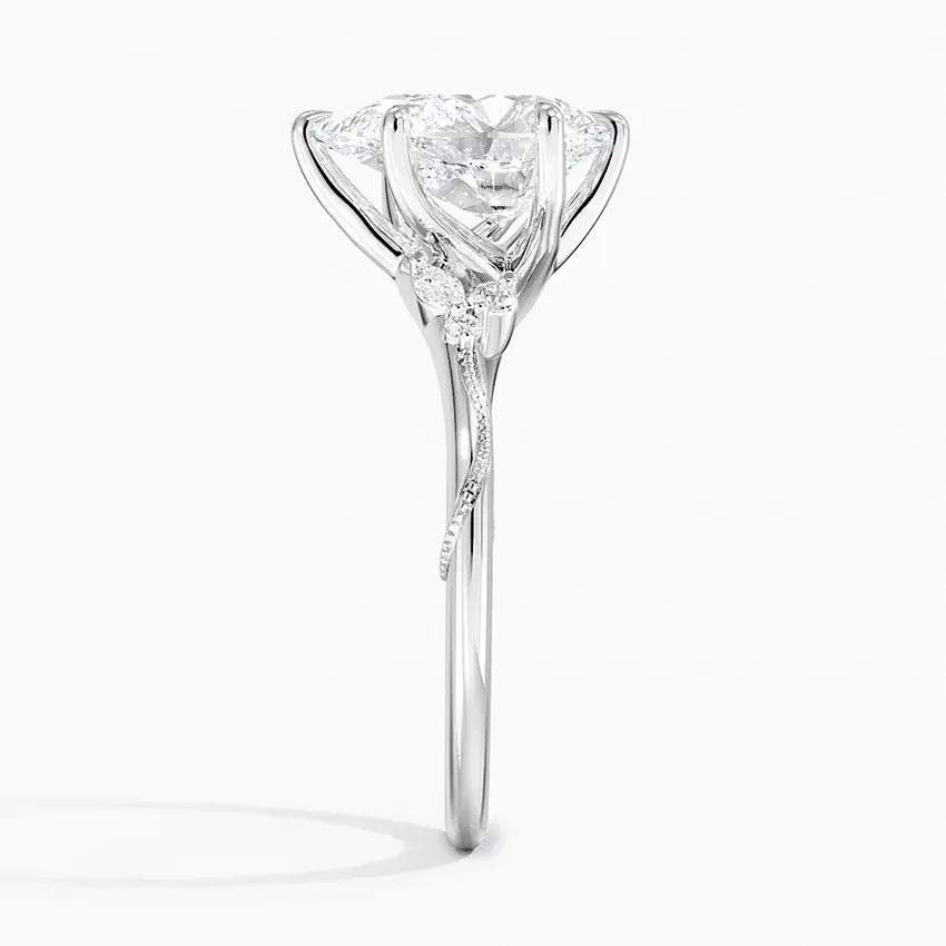 Miniatura: Aaliyah - 14k Pear Shaped Center with Vine Accent Band