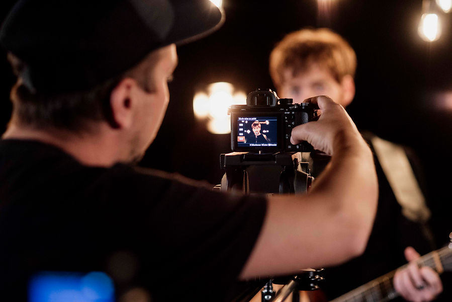 malween - clip-2841.jpg