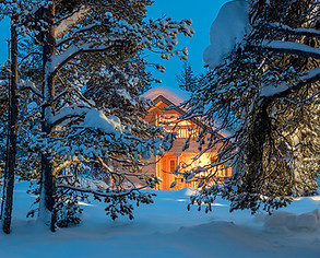 Log Cabin in the Woods 907 Vacation Rentals Fairbanks, AK