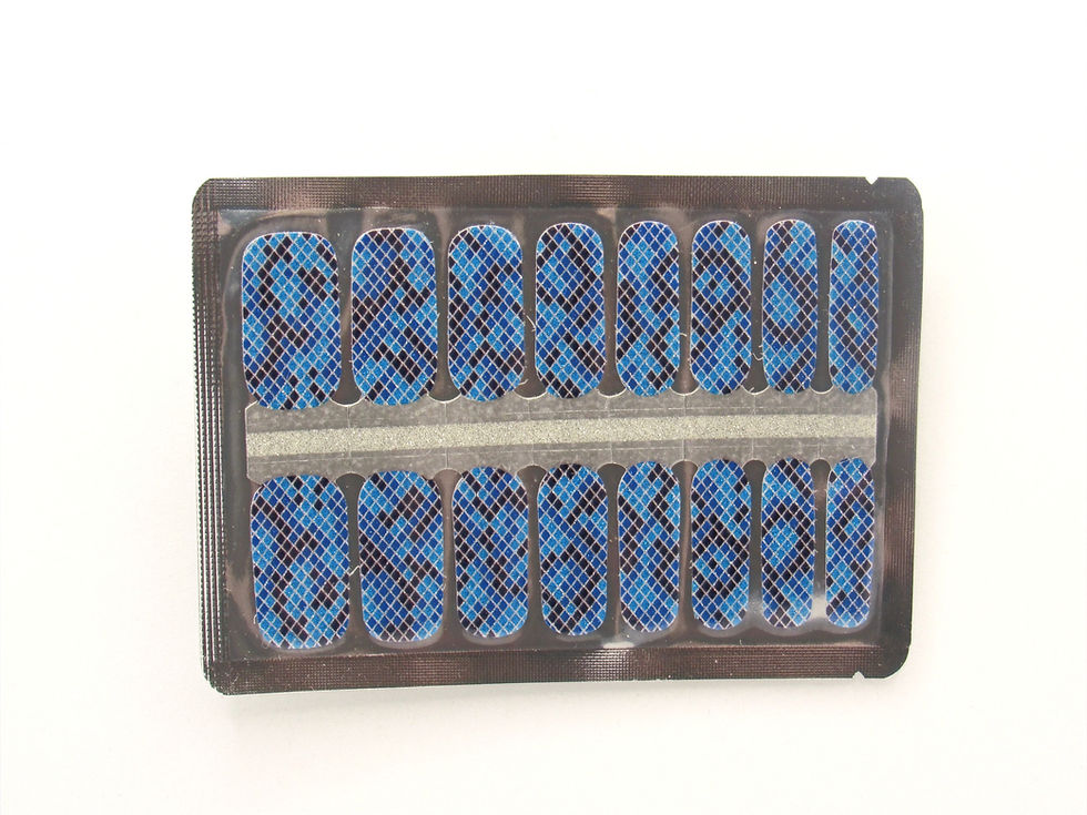 Thumbnail: Sparkly Sapphire Snakeskin