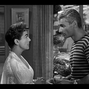 Das Haus am Strand – Female on the Beach (1955)