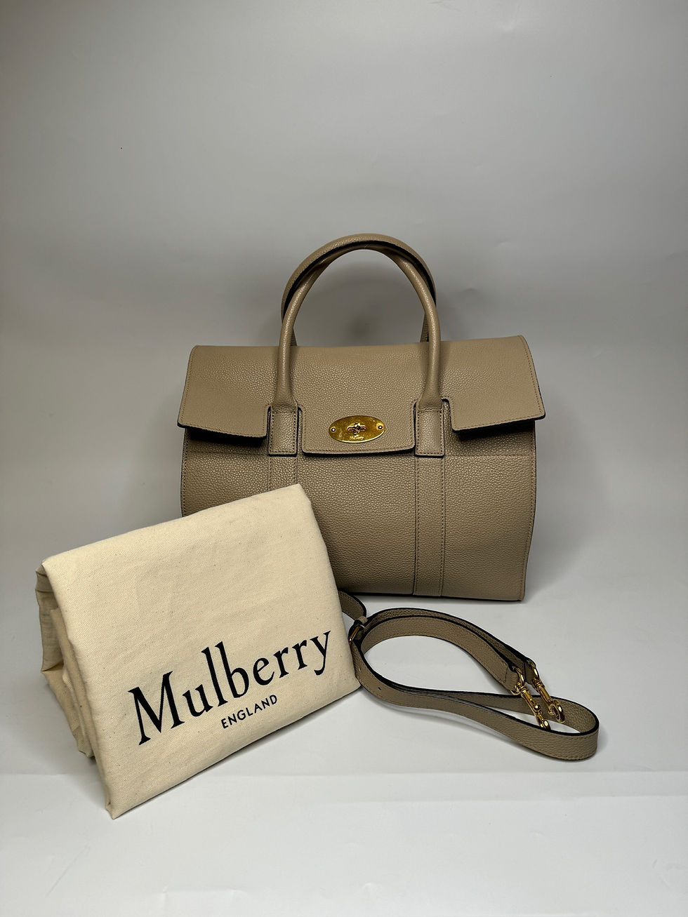 Thumbnail: Mulberry Small Classic Grain Bayswater Bag.