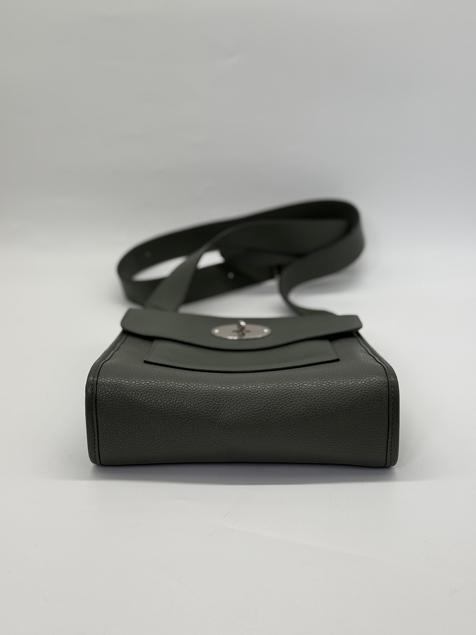 Thumbnail: Mulberry Linen Small Green Anthony Bag.