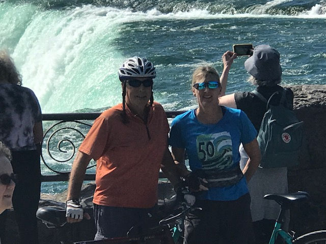 niagarafallsNCTcouple.jpeg