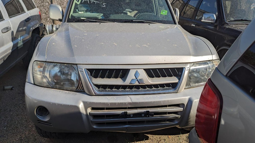Thumbnail: 2004 Mitsubishi Montero