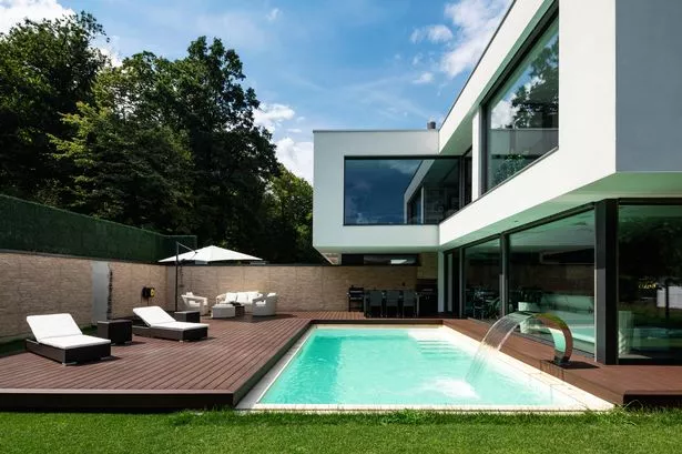 Swimming pool renovation company