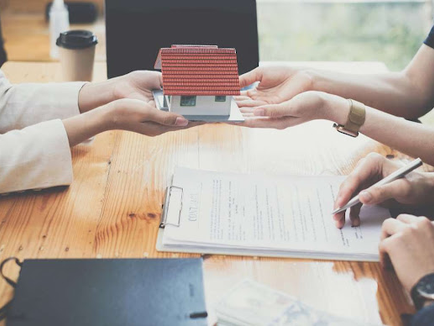 Navigating Complexities and Safeguarding Property Rights with real estate litigation lawyers in Viet