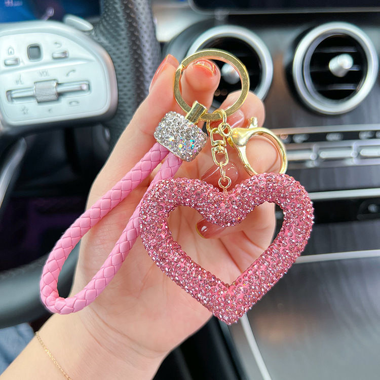 1pc Trendy Pink Heart Keychain for Woman with Cute Charm, Decorative Accessory f
