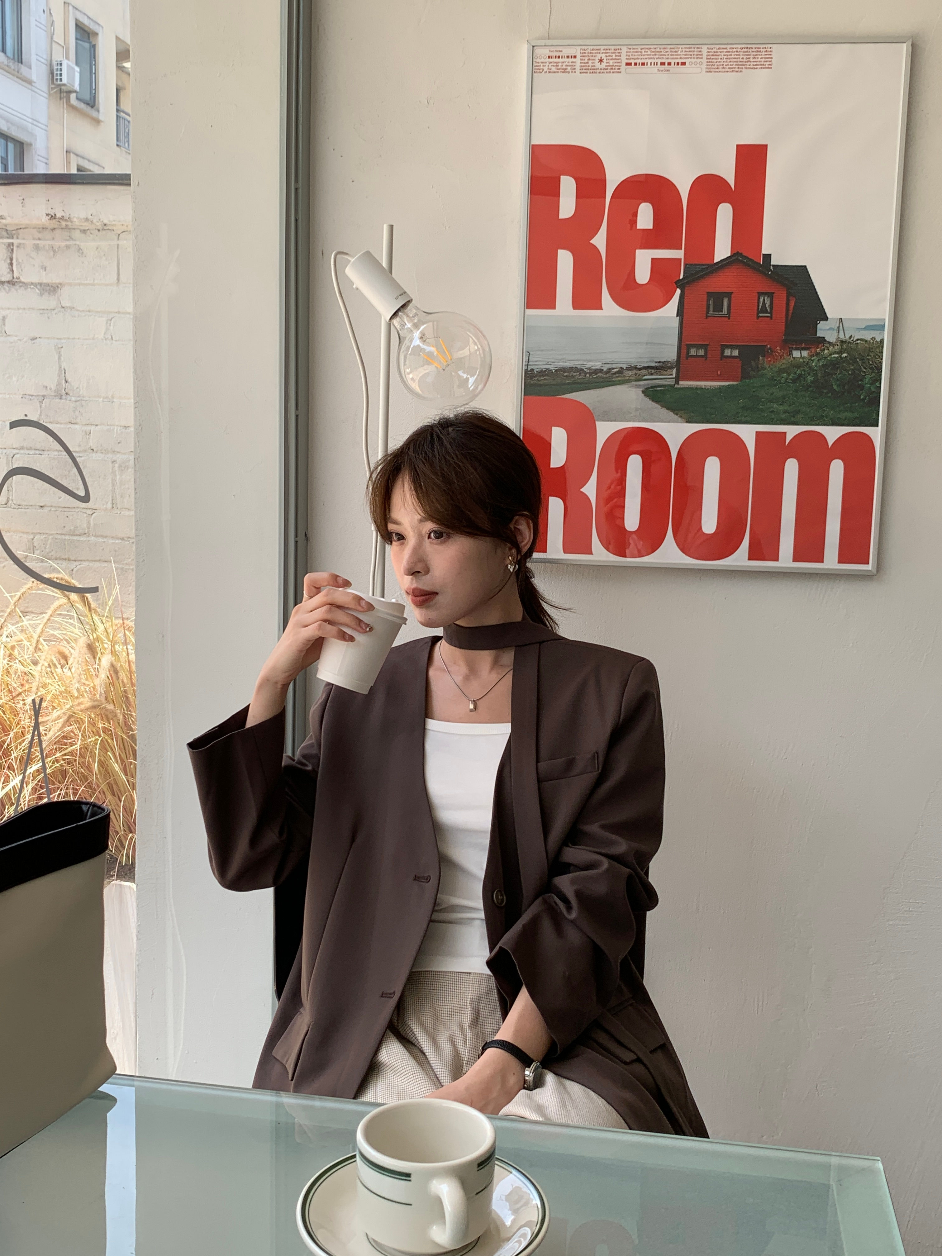 オードリー・ヘプバーン風のゆったりとしたスーツジャケット