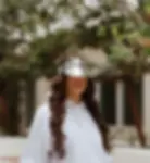 Thumbnail: Kitty Lux