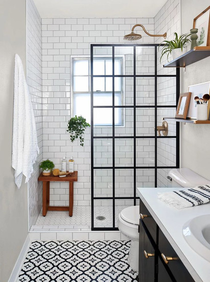 White Metro Subway Tiles with Black Enclosure