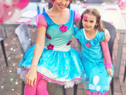 Trolls Princess Poppy Parties! INSIDE LOOK!