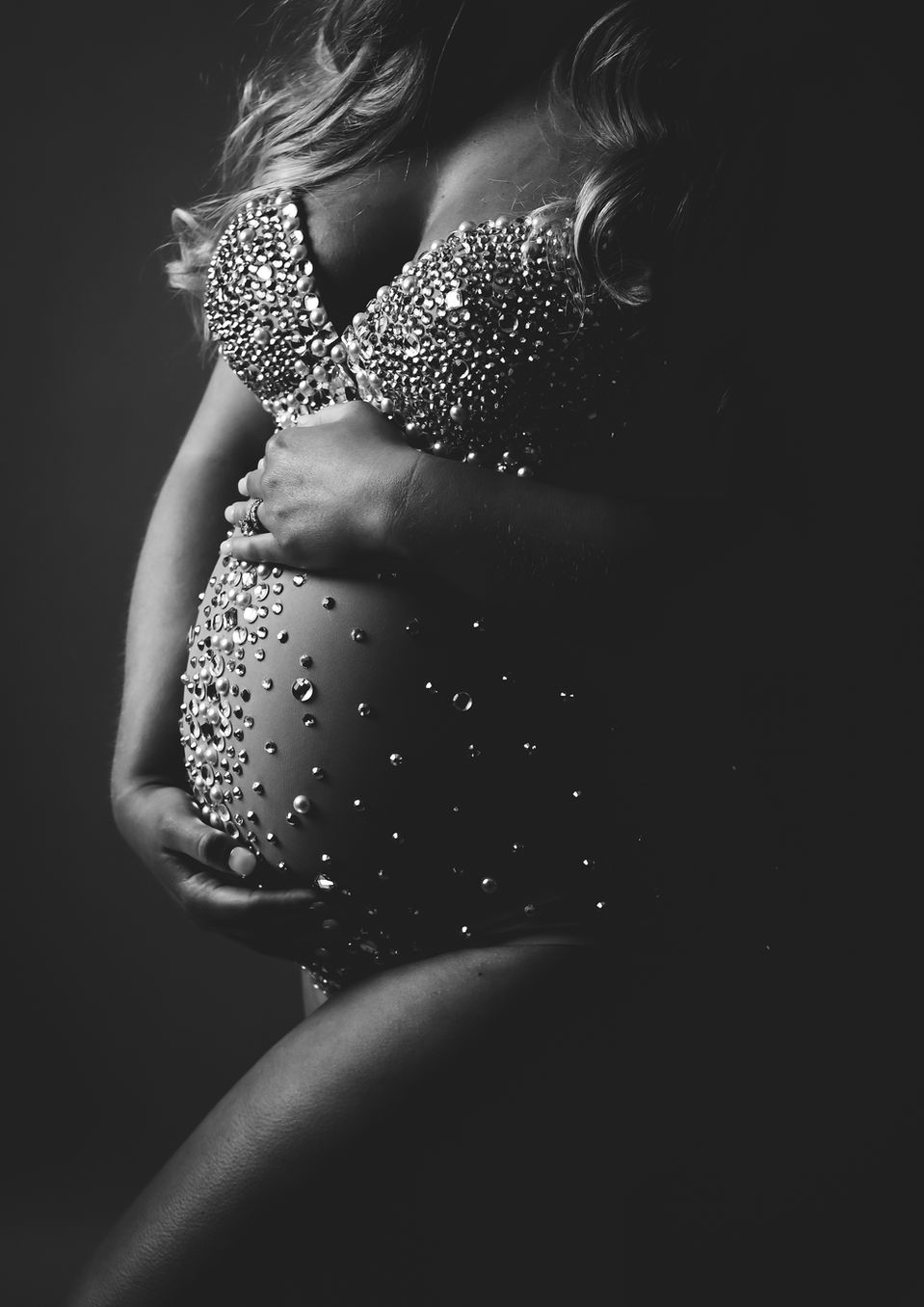  dark & moody maternity photographer, moody photographer, April G Photography, , best maternity photographer in cleveland, best maternity photographer in ohio,   romantic  photographer, unique maternity photographer, experienced wedding photographer, pregnancy photoshoot, pregnancy announcement photos, gender reveal, pregnancy, maternity photographer, maternity photoshoot, outfit ideas for maternity photoshoot, top maternity photographers in ohio, published maternity photographer, maternity -photos with family, maternity photos with husband, poses for maternity photoshoots, lifestyle newborn shoot, inhome newborn photoshoot, 