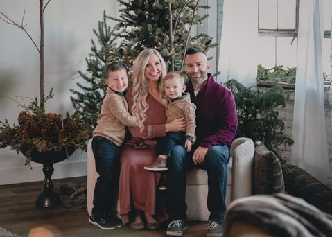  family outfits, photoshoot, family photos, April g photography, April g, April g photo, Cleveland family photographer, Ohio photographer, Medina family photographer, Akron family photographer, family photographer, kids photographer