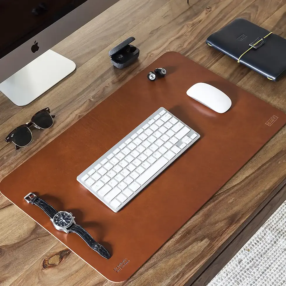 leather-desk-pad-brown-usability.webp