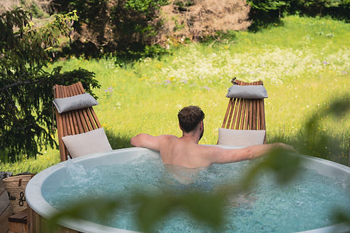 2.2 homme de dose dans le bain en petit.JPG