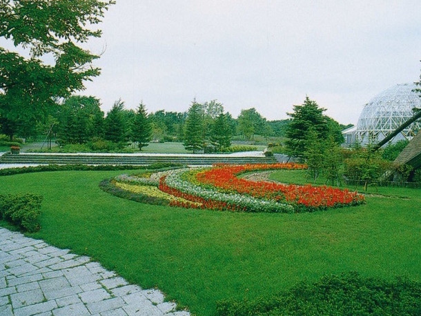 千歳市・キリンビール千歳工場・植物園・工場外構植栽工事