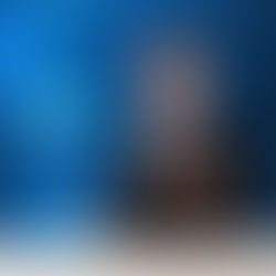 בניית אולפן שידור במשרד לשידורים שבועיים 🎬