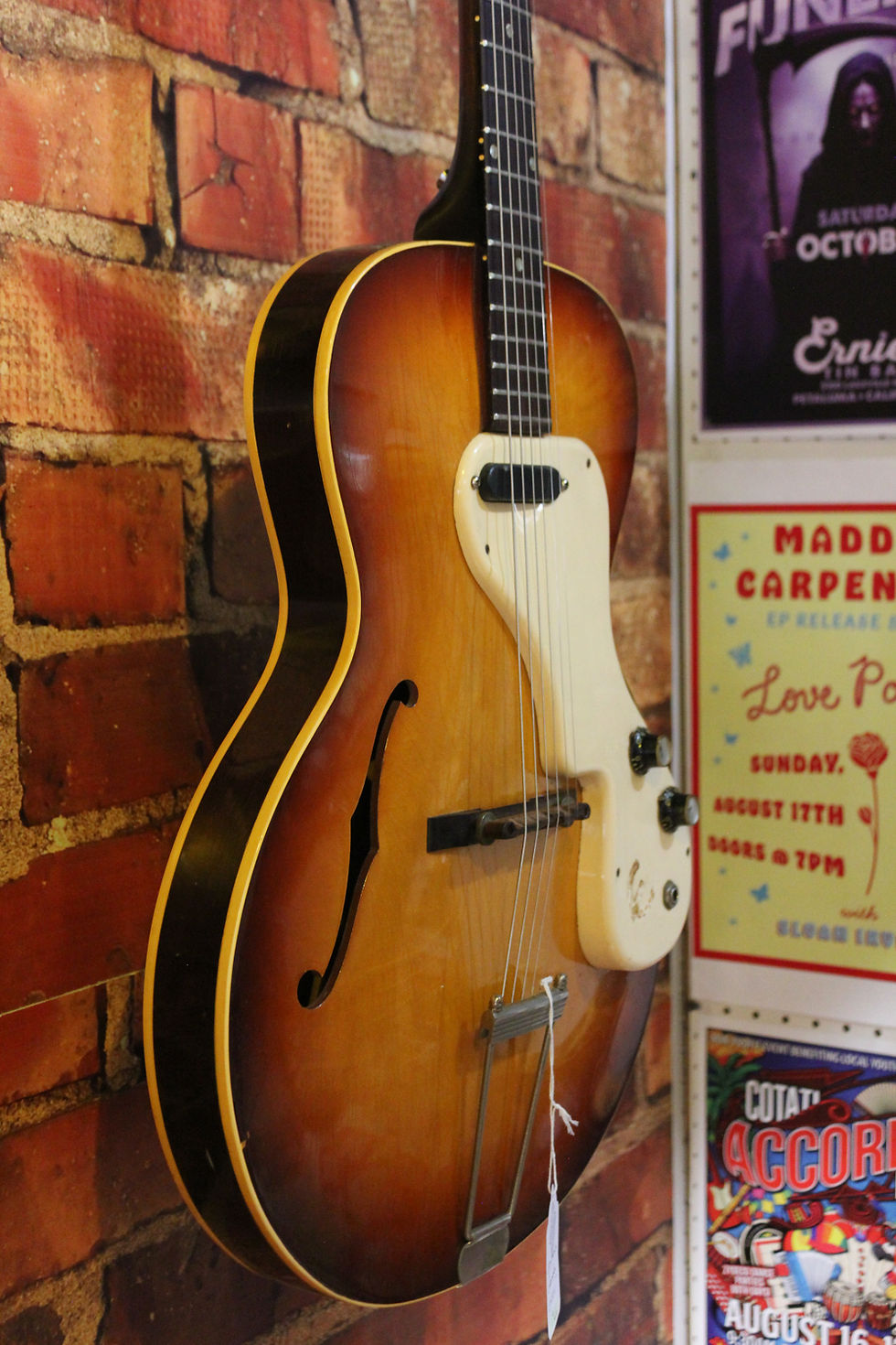 Thumbnail: VINTAGE 1966 Epiphone Granada E444T – Sunburst