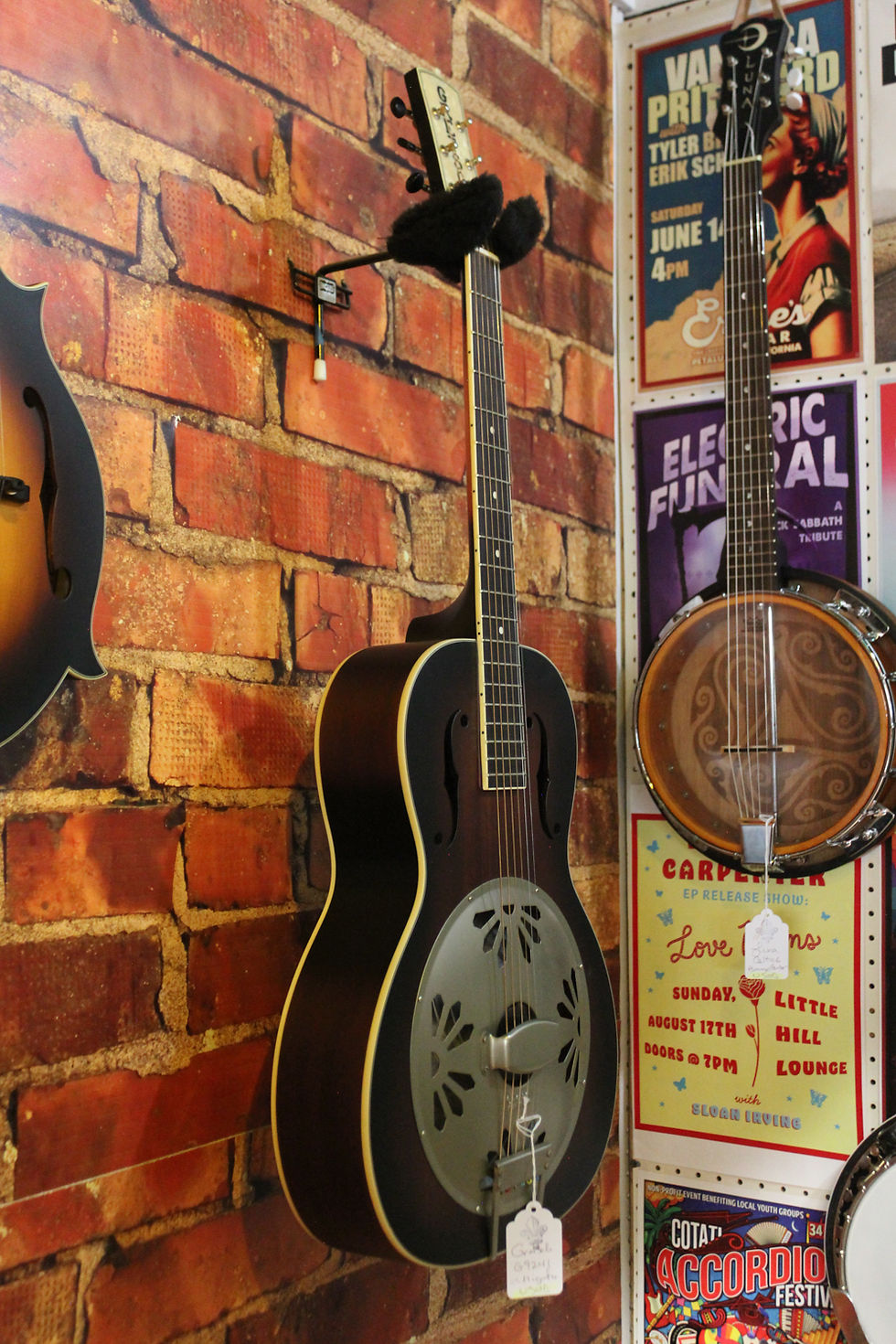 Thumbnail: USED Gretsch G9240 Alligator Round-Neck Resonator Guitar – 2-Color Sunburst