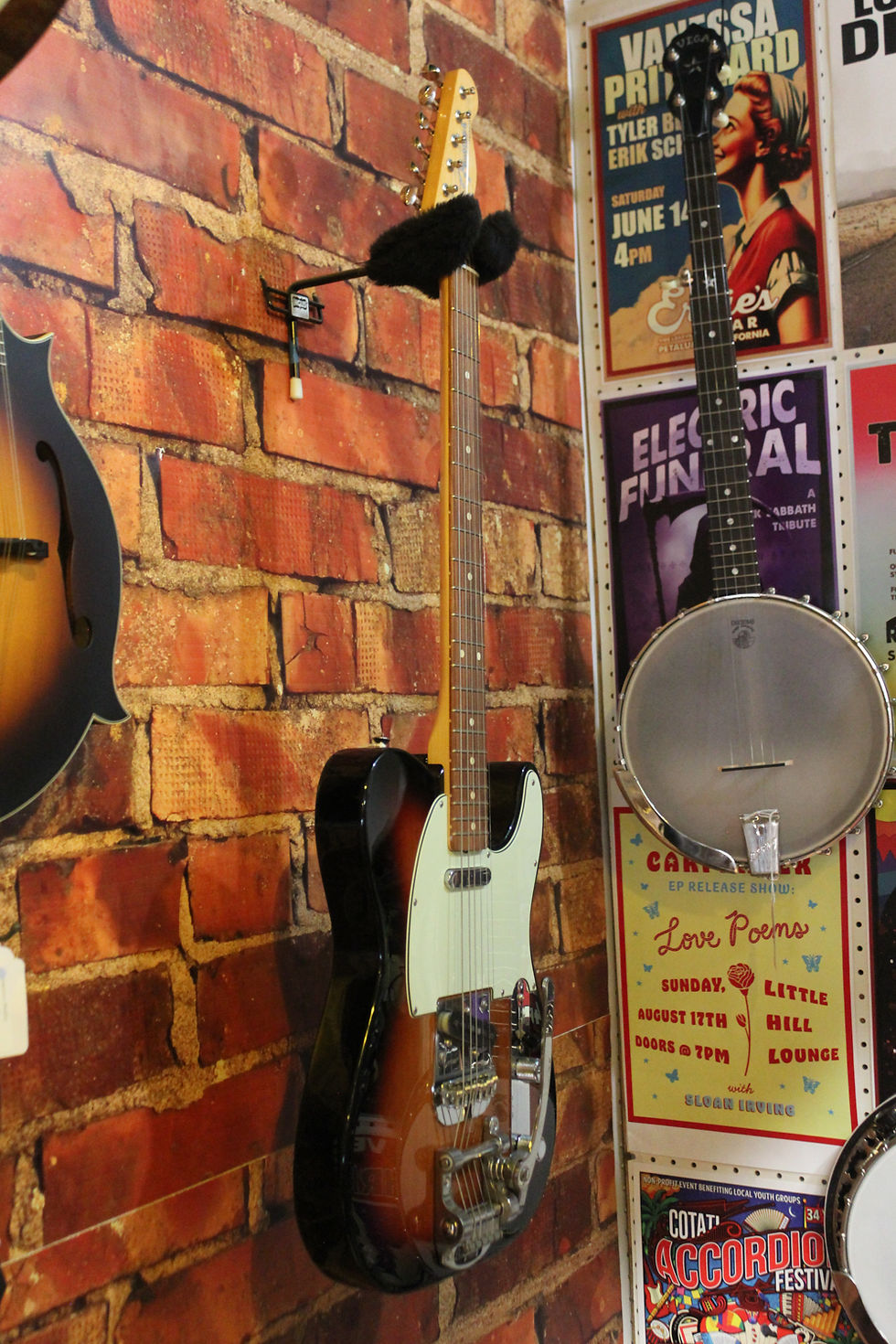 Thumbnail: USED 2022 Fender Vintera '60s Telecaster Bigsby – 3-Color Sunburst