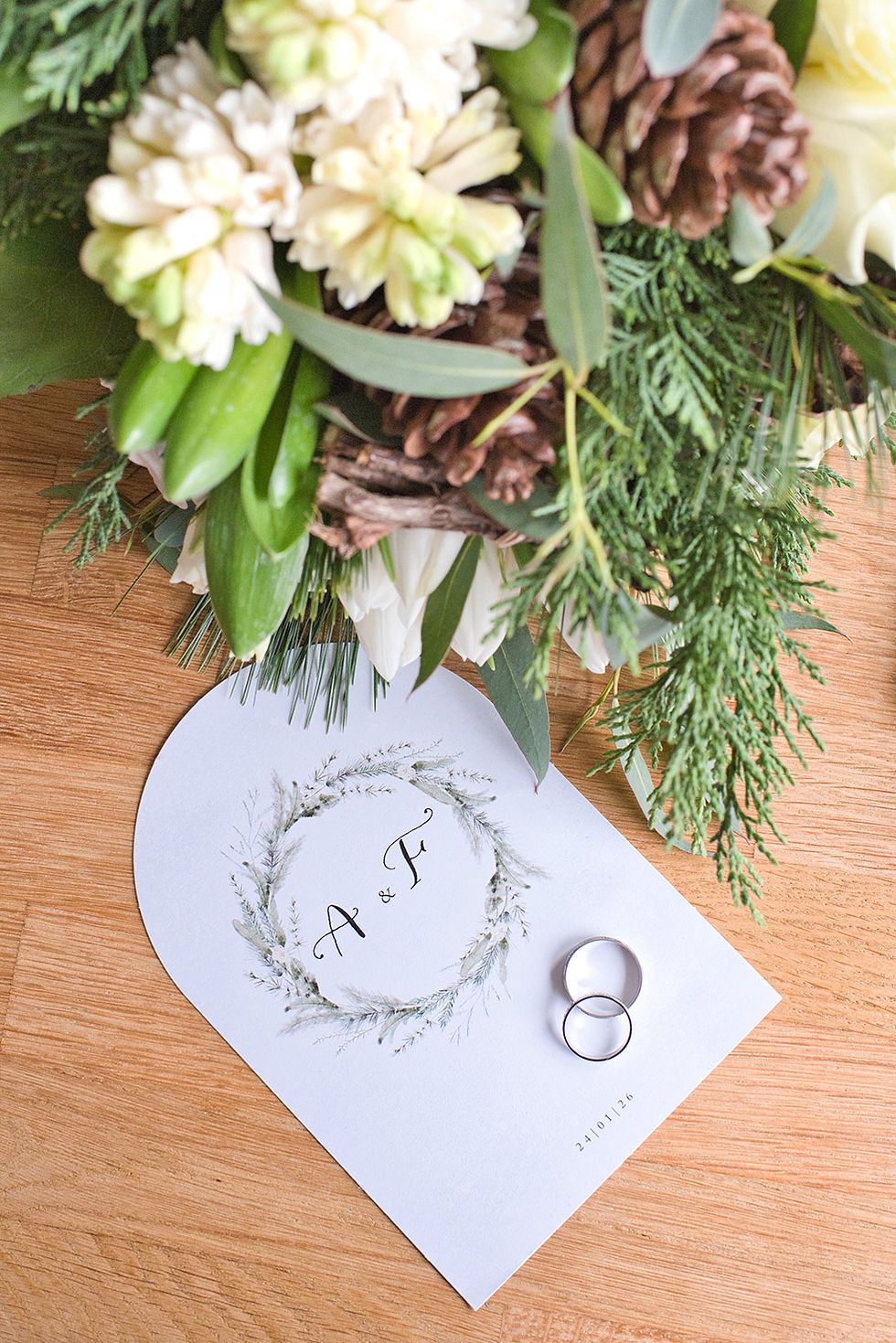 A&F : Photographie des détails pendant les préparatifs de la mariée.