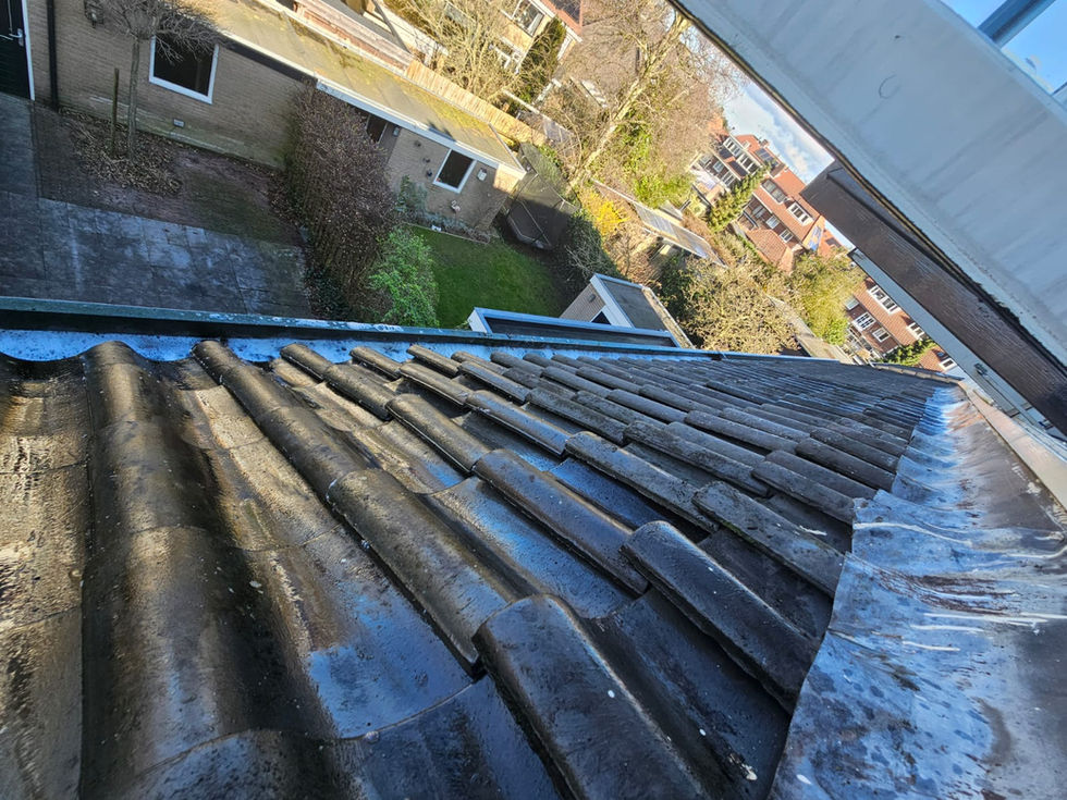 na het schoonmaken en toepassen van loodwerk