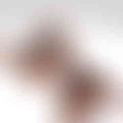 5 Best Slim & Stylish Crossbody Bags You’ll Actually Love Carrying