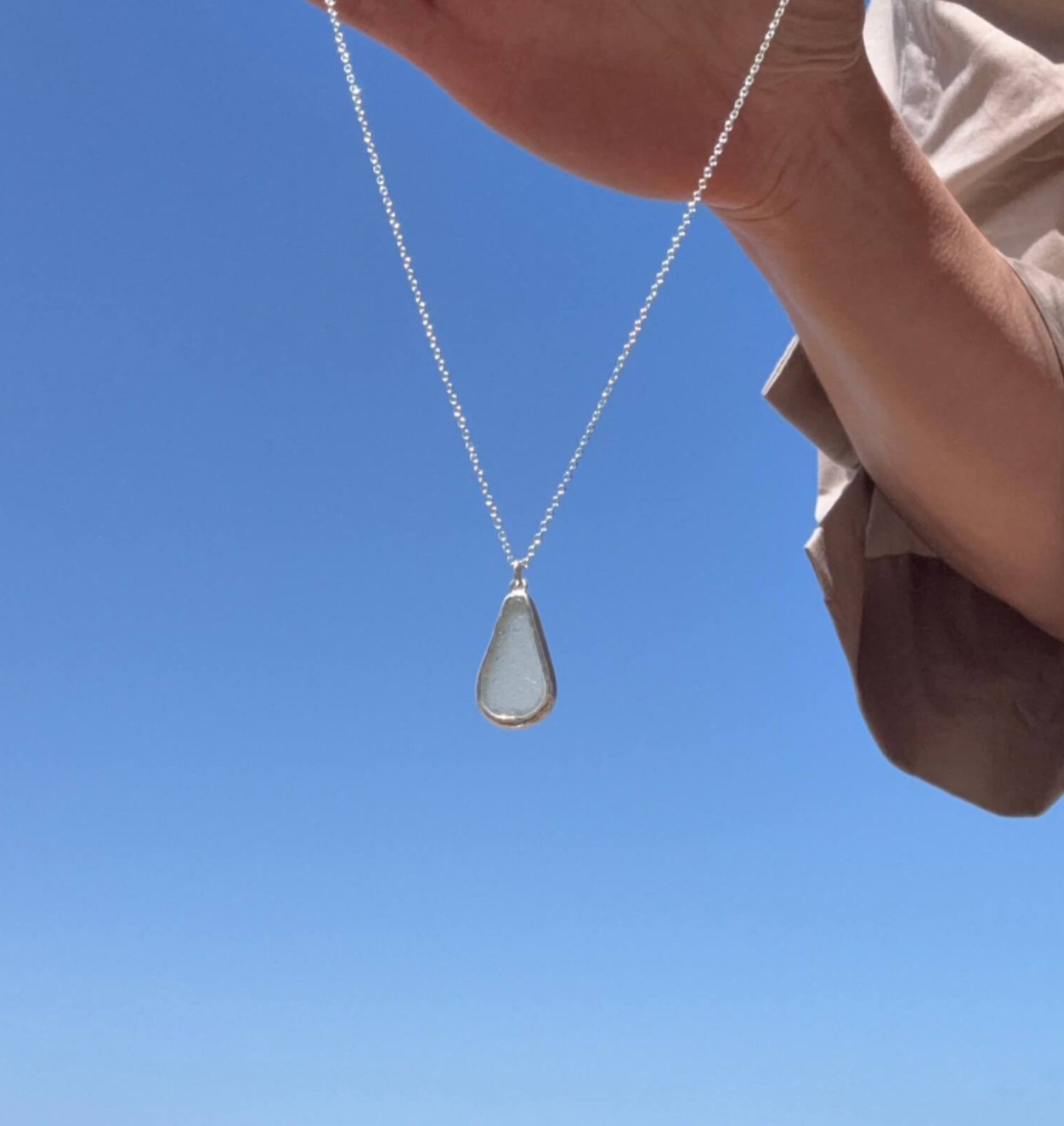 Pendentif Lourtuais argent verre poli blanc