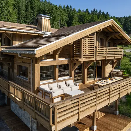 Forest Lodge vue drône - chalet de luxe avec jacuzzi à Gérardmer