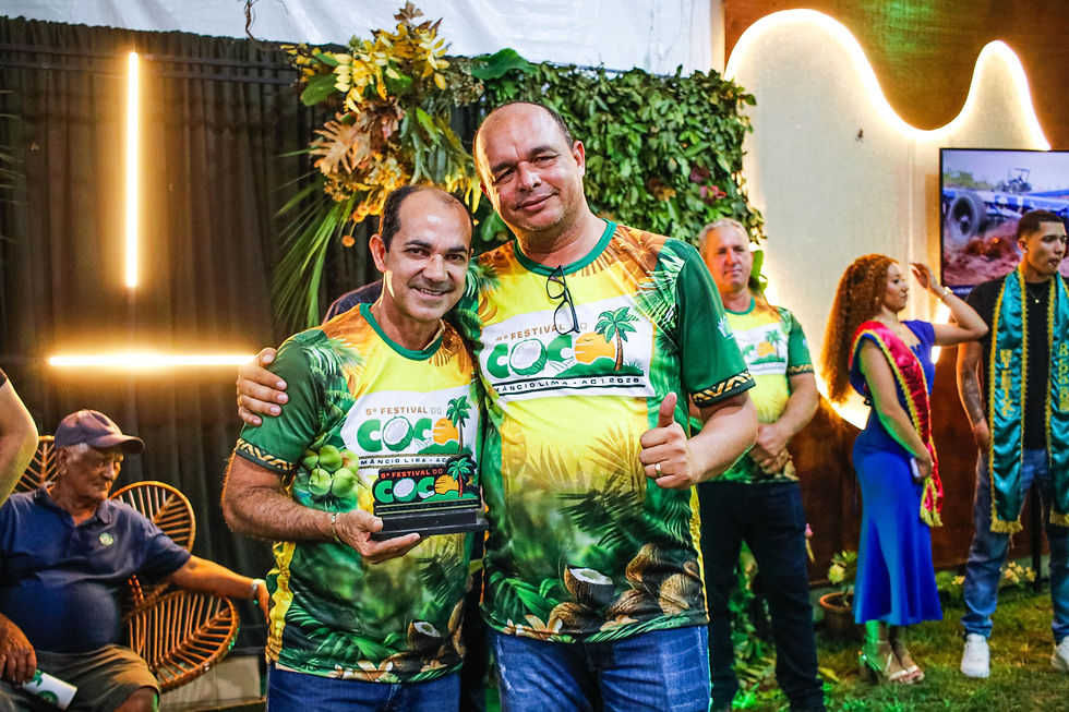 Prefeito Zé Luiz da direita para a esquerda